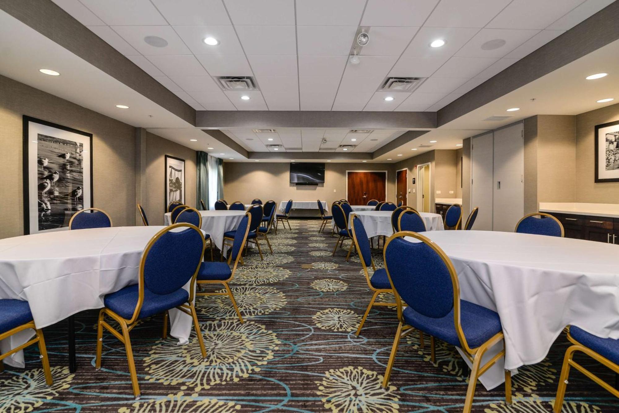 Hampton Inn Brighton Mi Buitenkant foto