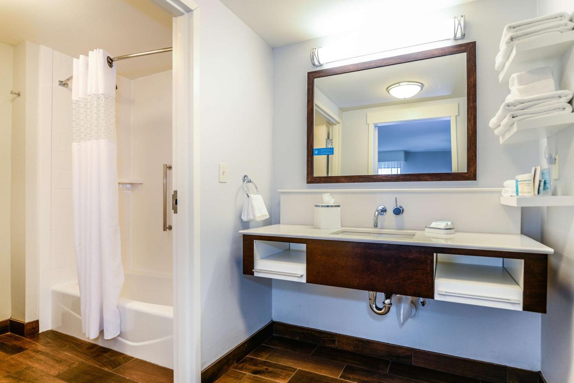 Hampton Inn Brighton Mi Buitenkant foto