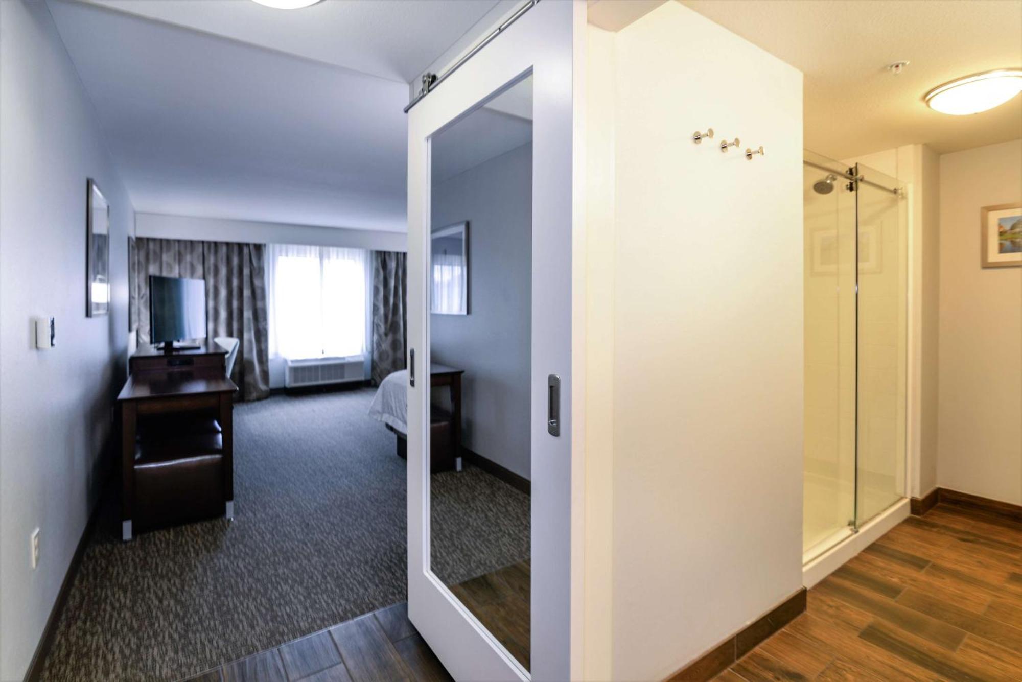 Hampton Inn Brighton Mi Buitenkant foto