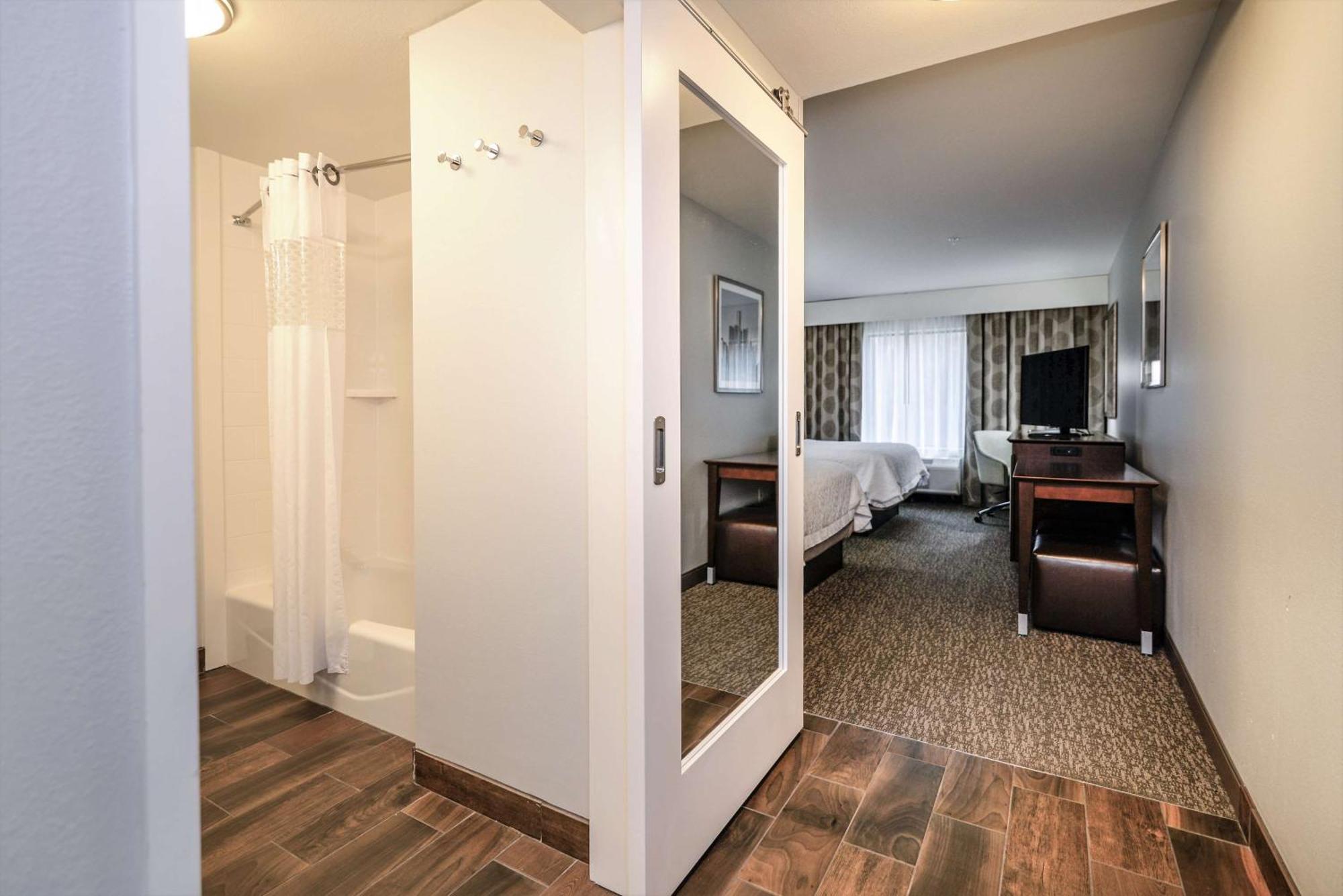 Hampton Inn Brighton Mi Buitenkant foto