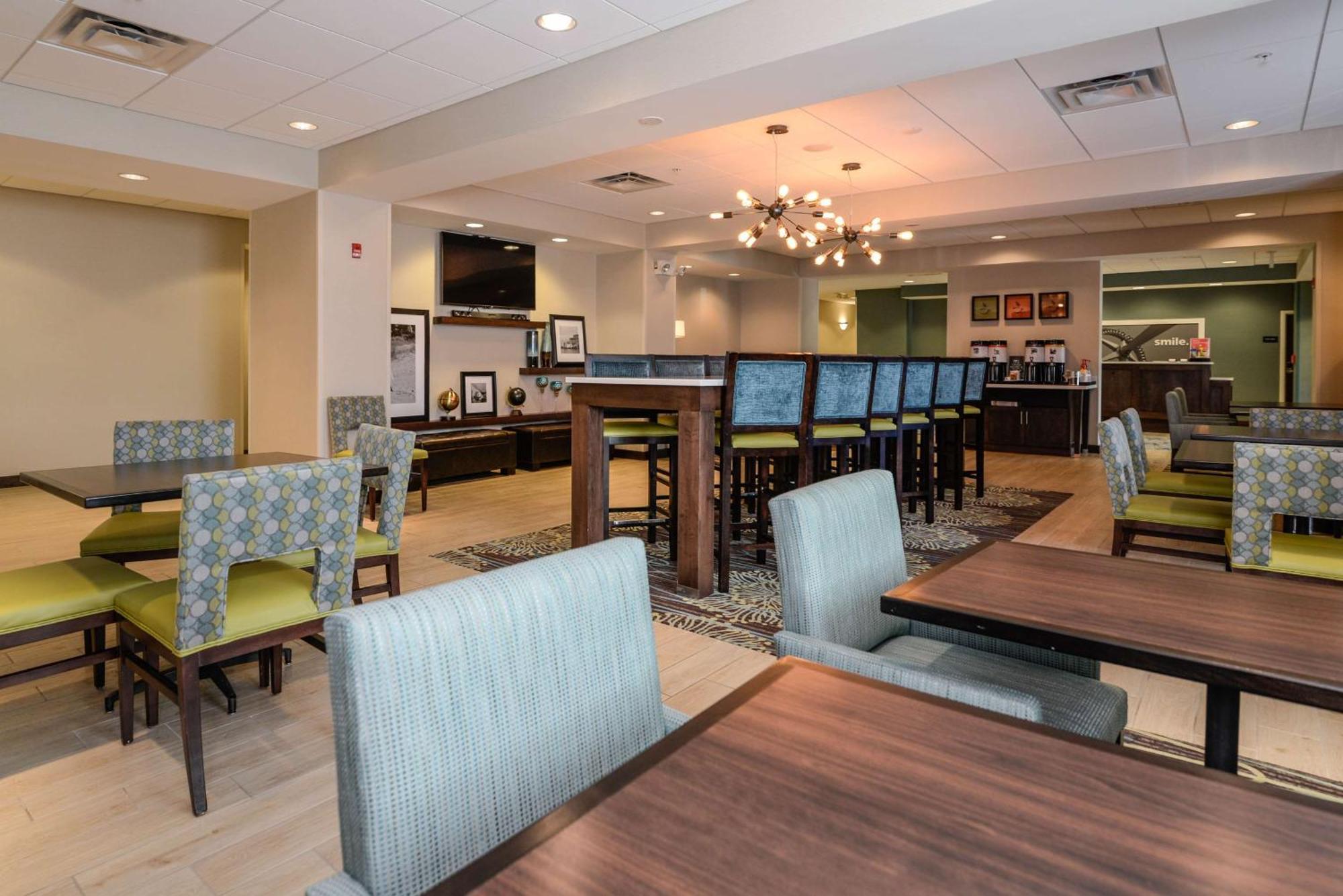 Hampton Inn Brighton Mi Buitenkant foto