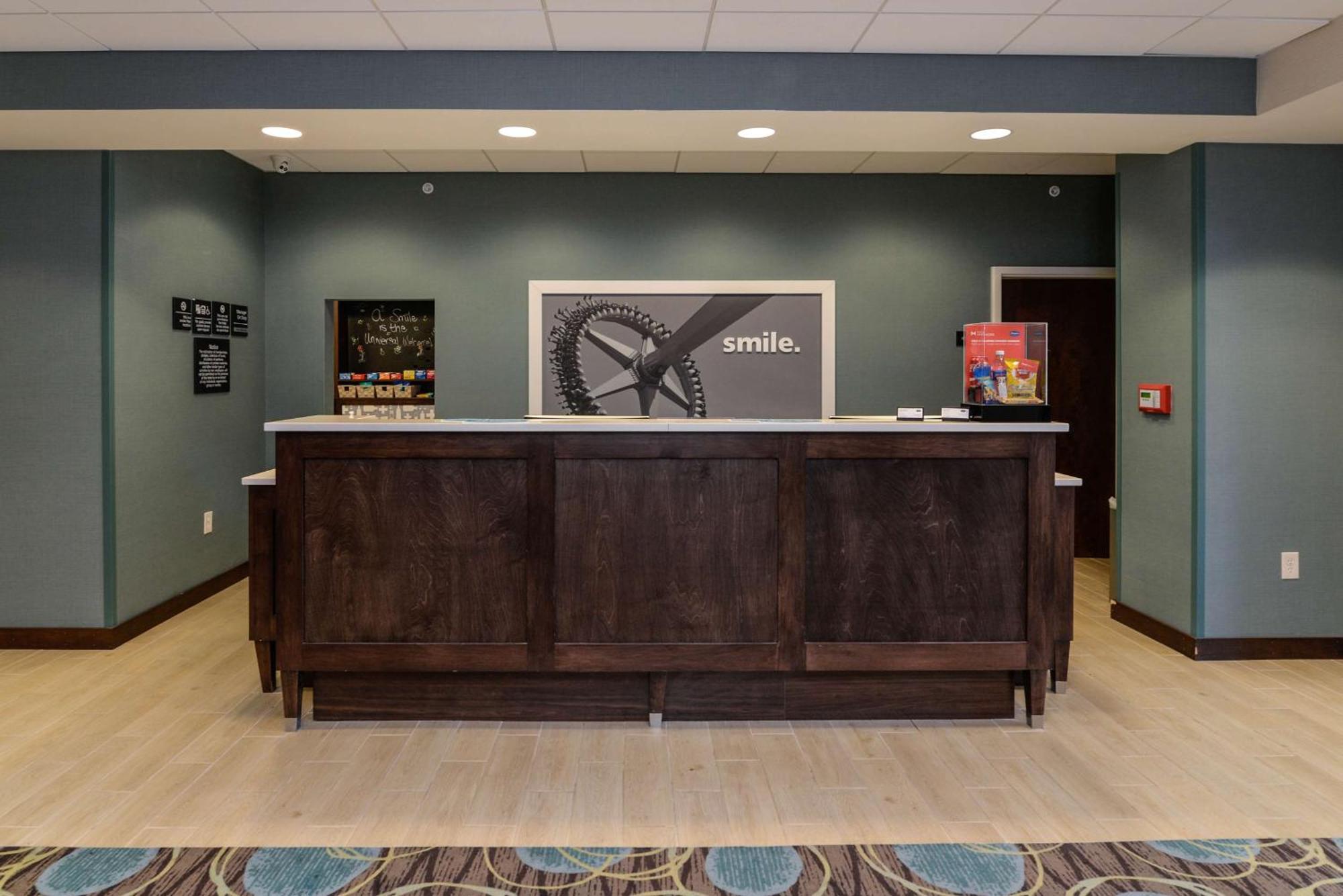 Hampton Inn Brighton Mi Buitenkant foto